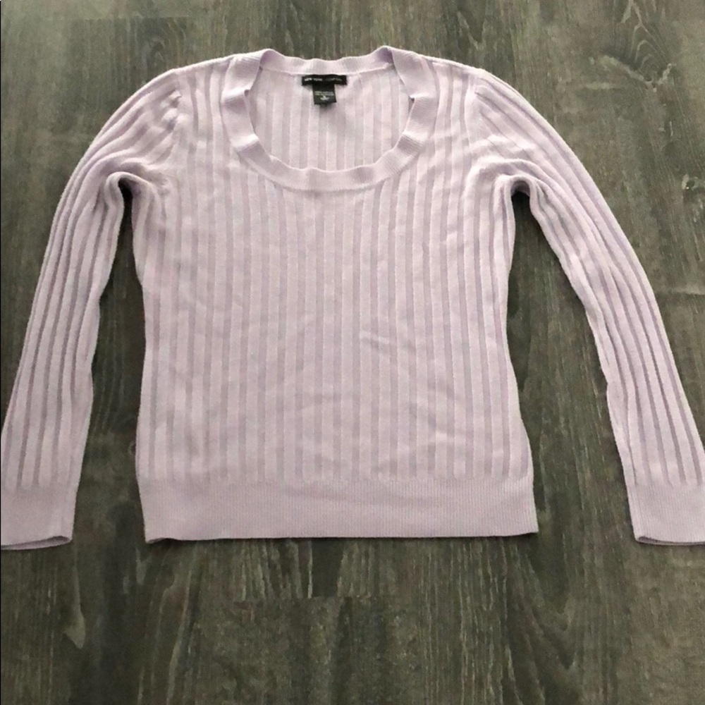 Women’s long sleeve New York and Company sweater